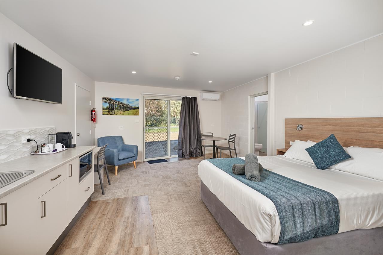 Gundagai Tourist Suites ภายนอก รูปภาพ